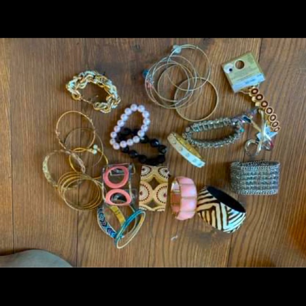 Bracelet Lot